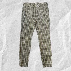 LAST CHANCE 🤍|4 for $20| 🤍Camber&Grace - 3/4 Length Plaid Leggings